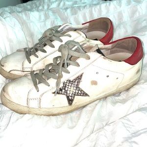 Golden Goose superstar tennis shoes. Gently used Size 40(10).$275 OBO. Authentic